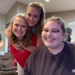 Meet your Posher, Andrea